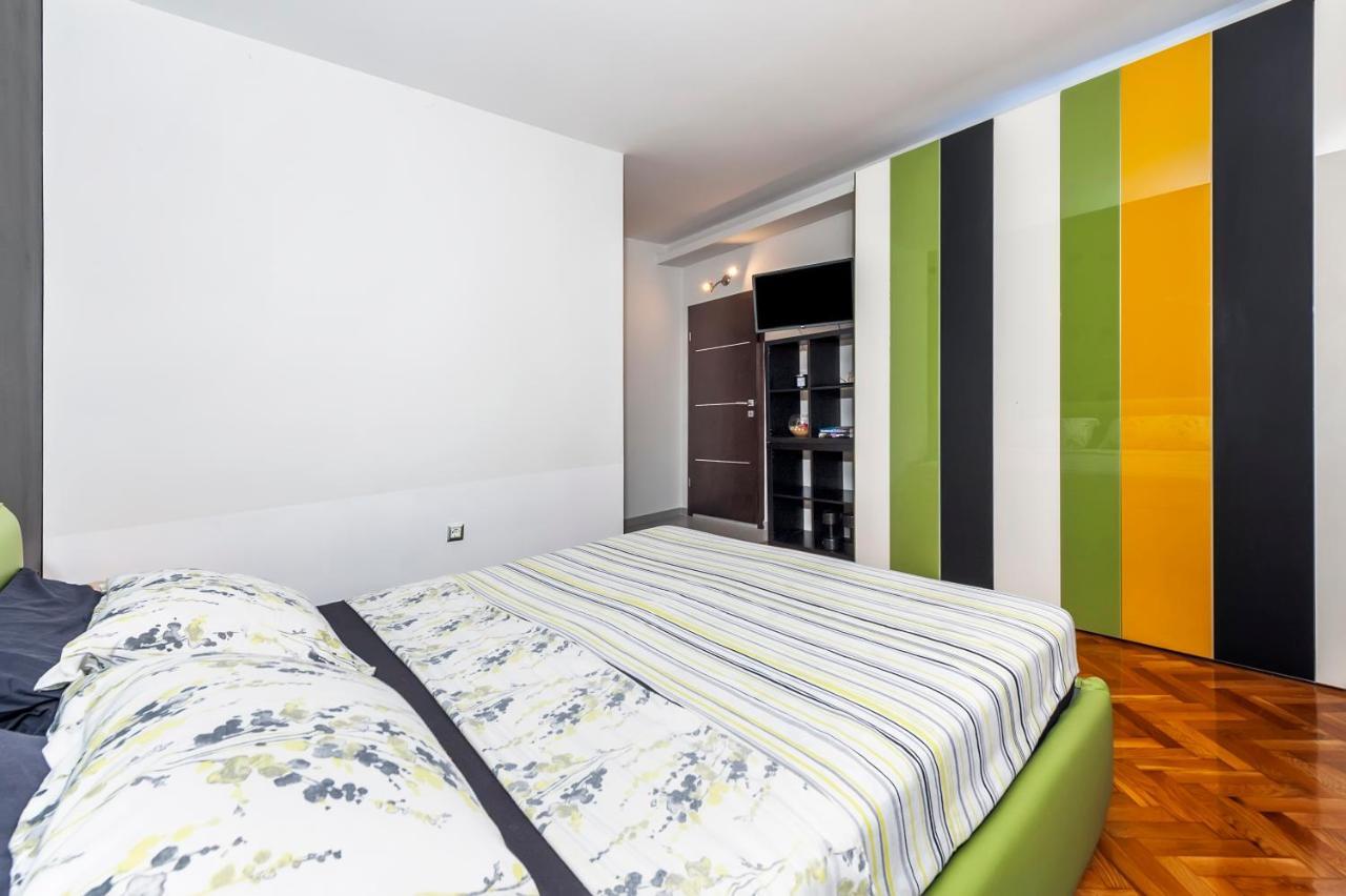 Apartment Cave Ровин Екстериор снимка